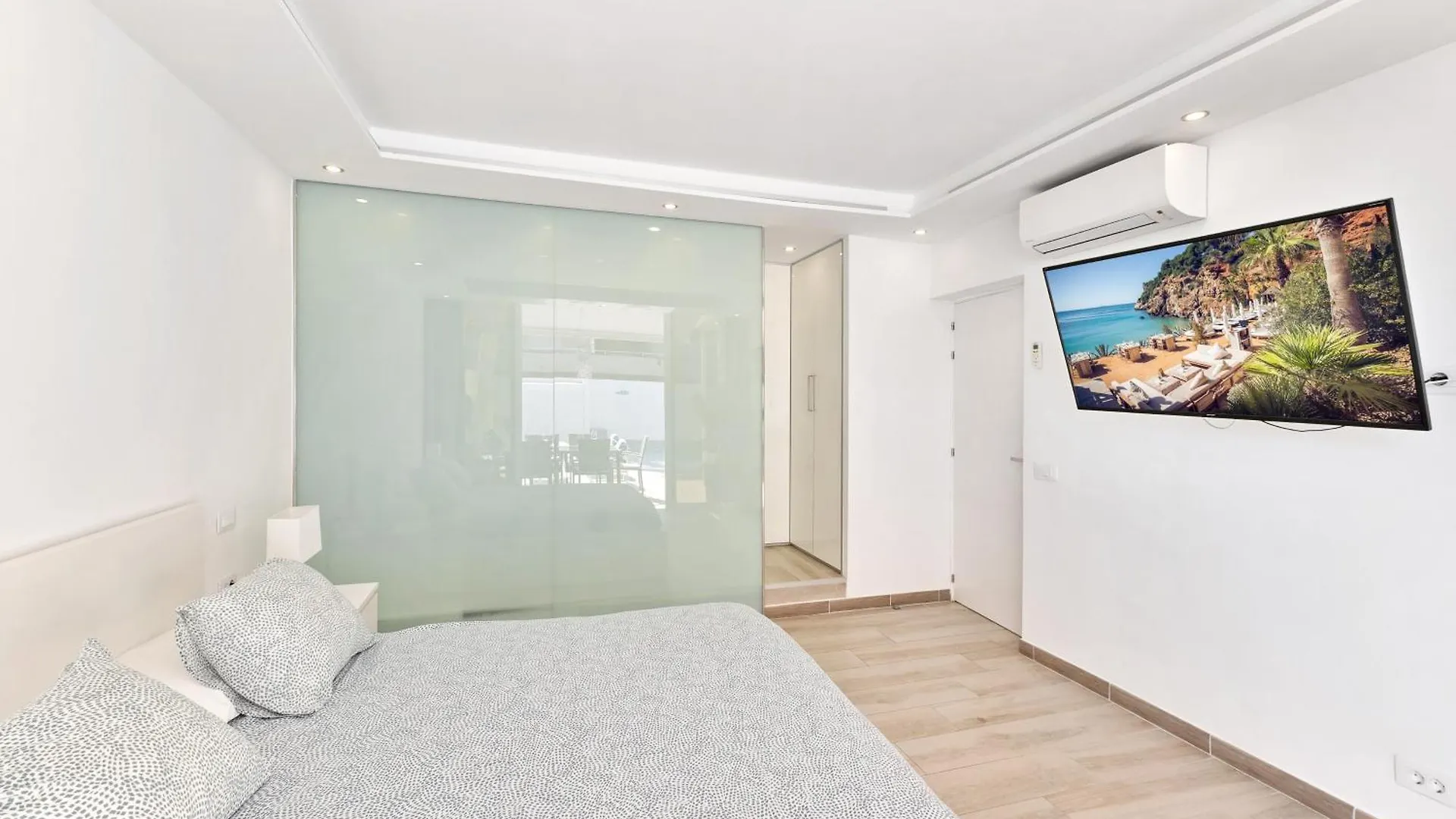 Bungalow With Private Pool Callao Salvaje 0*,