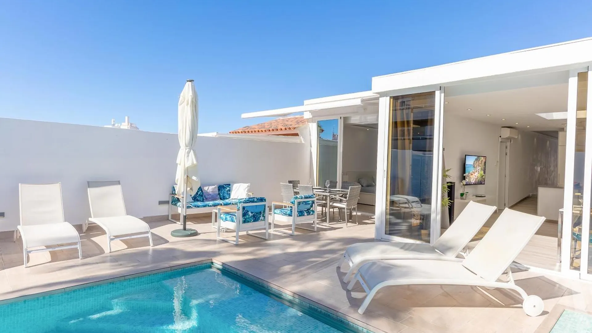 Bungalow With Private Pool Callao Salvaje